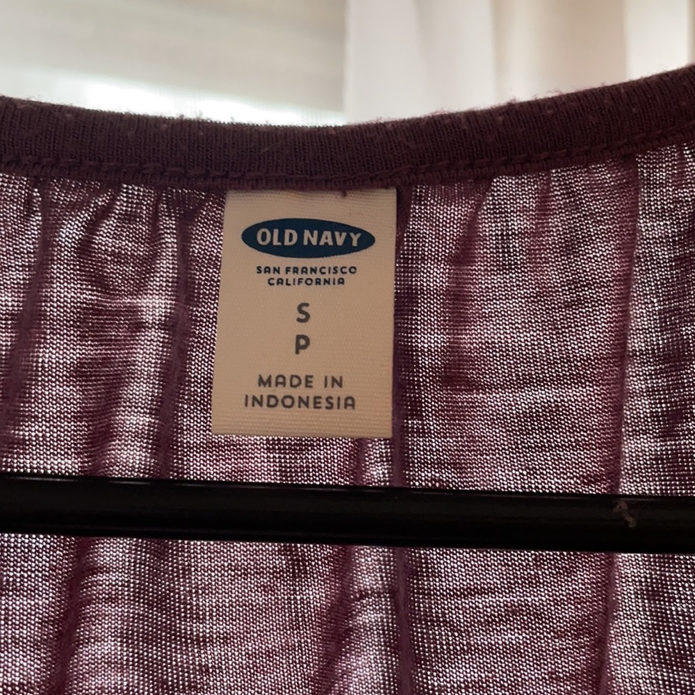 Purple bell sleeve embroidered top - Picture 3 of 4